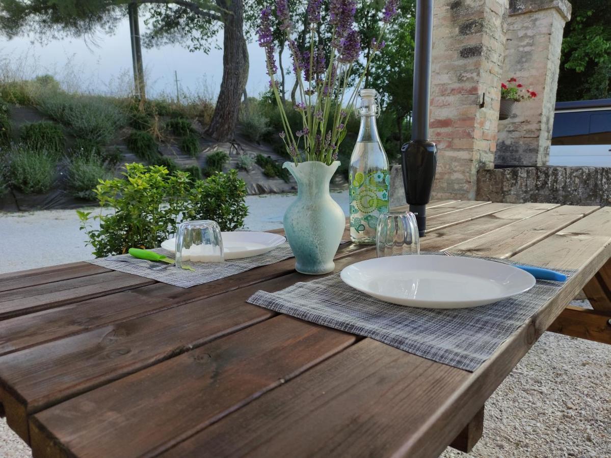 Casa Montefiore 13 Iris Lt Nella Tranquilla Campagna Marchigiana Ancona Exterior foto